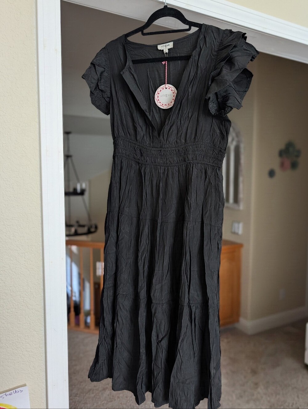 Umgee Black V-Neck Smocked Waist Tiered Midi Dress, L